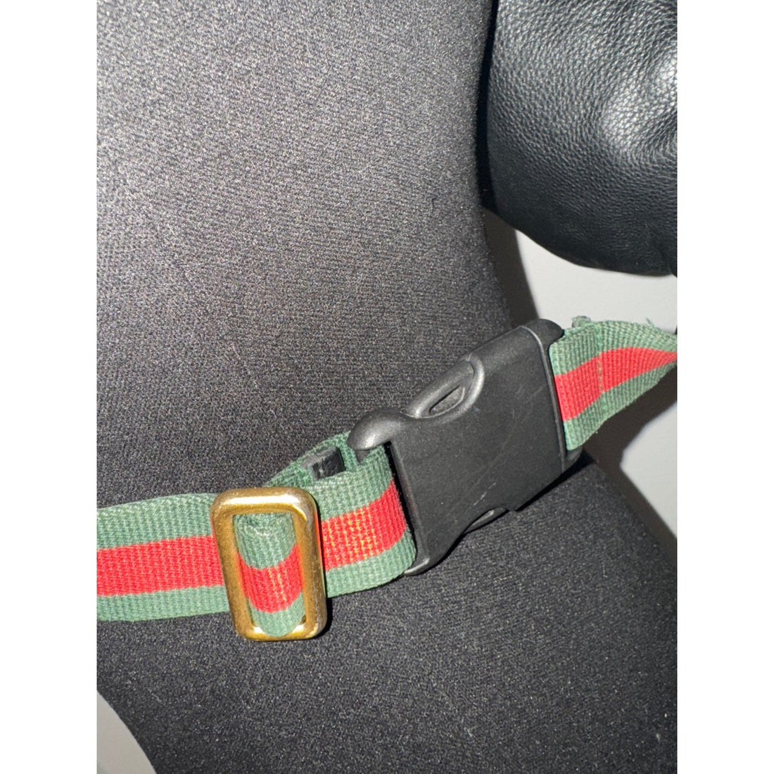Gucci Logo Belt Bag in Black Calfskin Leather – Medium Size Gucci