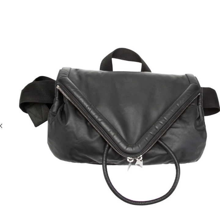 Bottega Veneta Nappa Beak Belt Bag – Black Lambskin Bottega Veneta