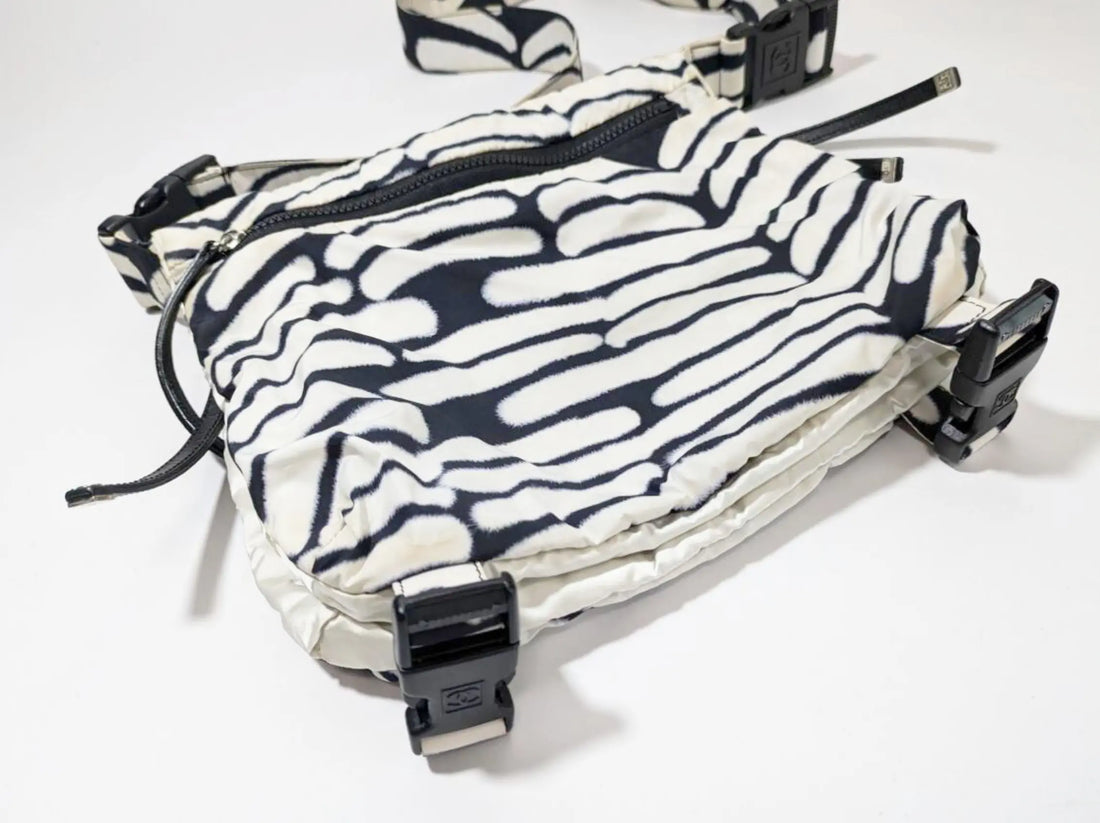 CHANEL Pre-Owned Sports Line abstract print shoulder bag - Vault No9