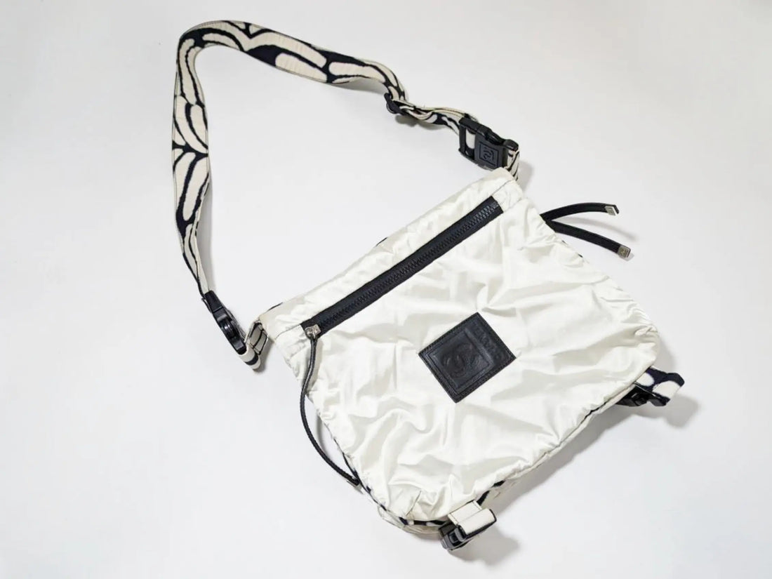 CHANEL Pre-Owned Sports Line abstract print shoulder bag - Vault No9