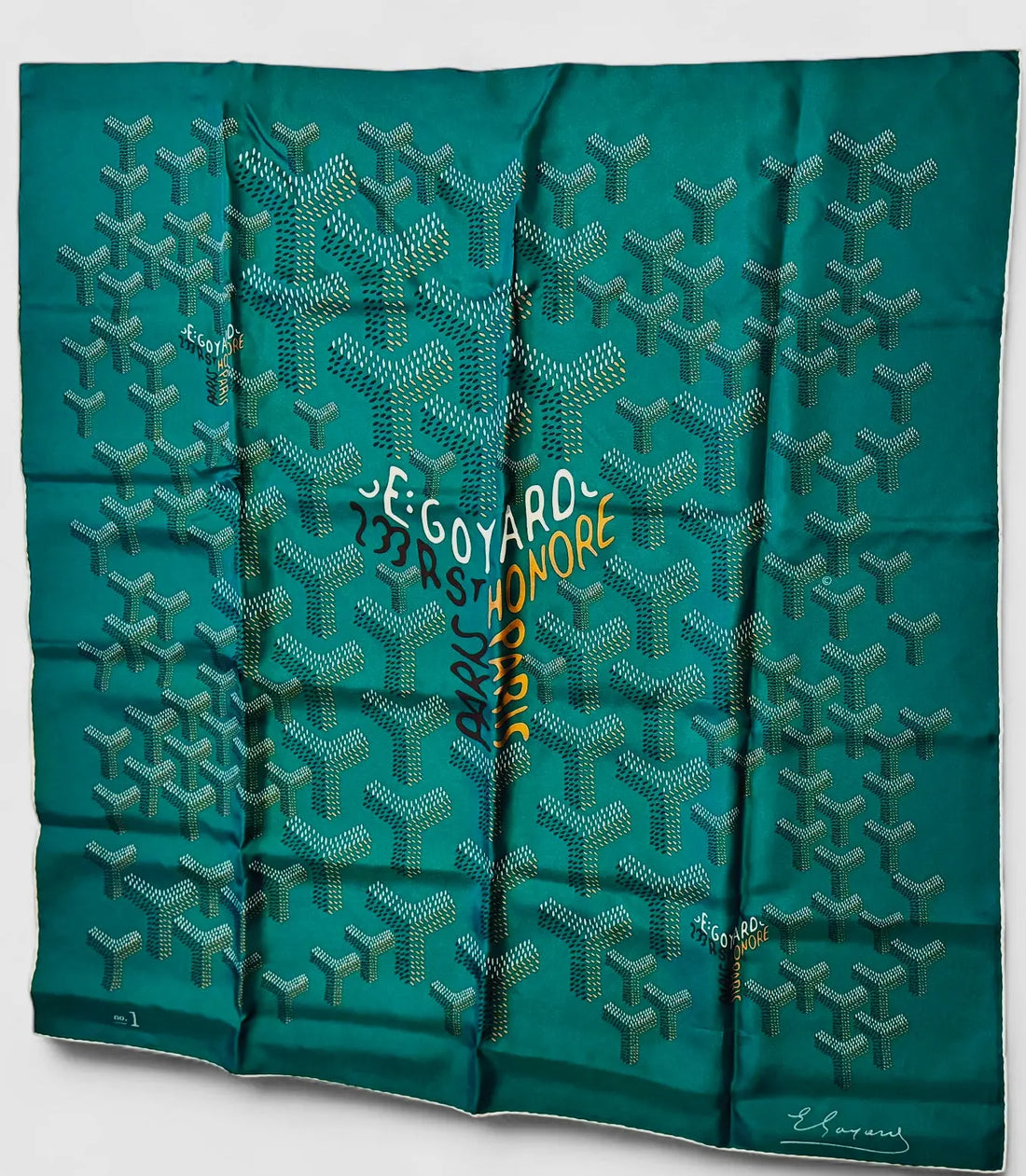 Goyard Scarf N°1 – Green Silk Square with Chevron Print, Made in France Goyard