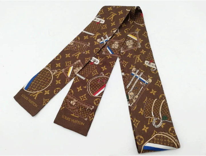 Louis Vuitton Monogram Trunk Bandeau – Brown Silk Scarf LOUIS VUITTON