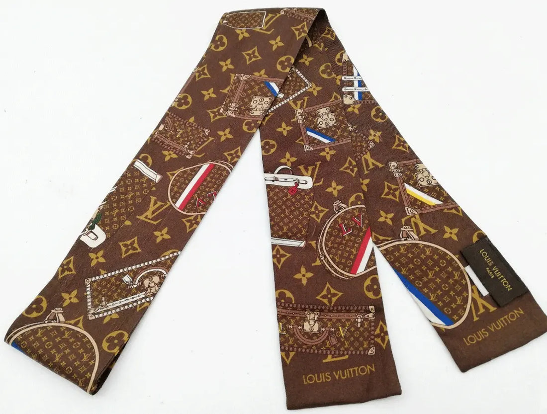 Louis Vuitton Monogram Trunk Bandeau – Brown Silk Scarf LOUIS VUITTON