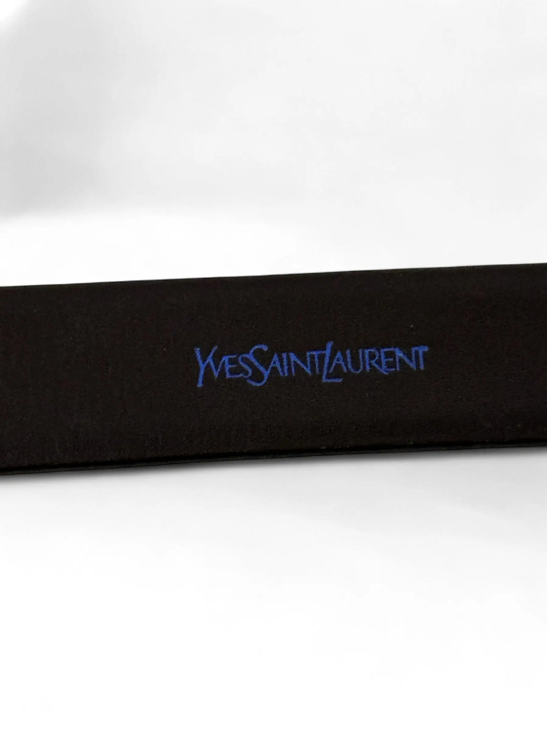 YSL Saint Laurent black leather LA 66 Belt - Vault No9